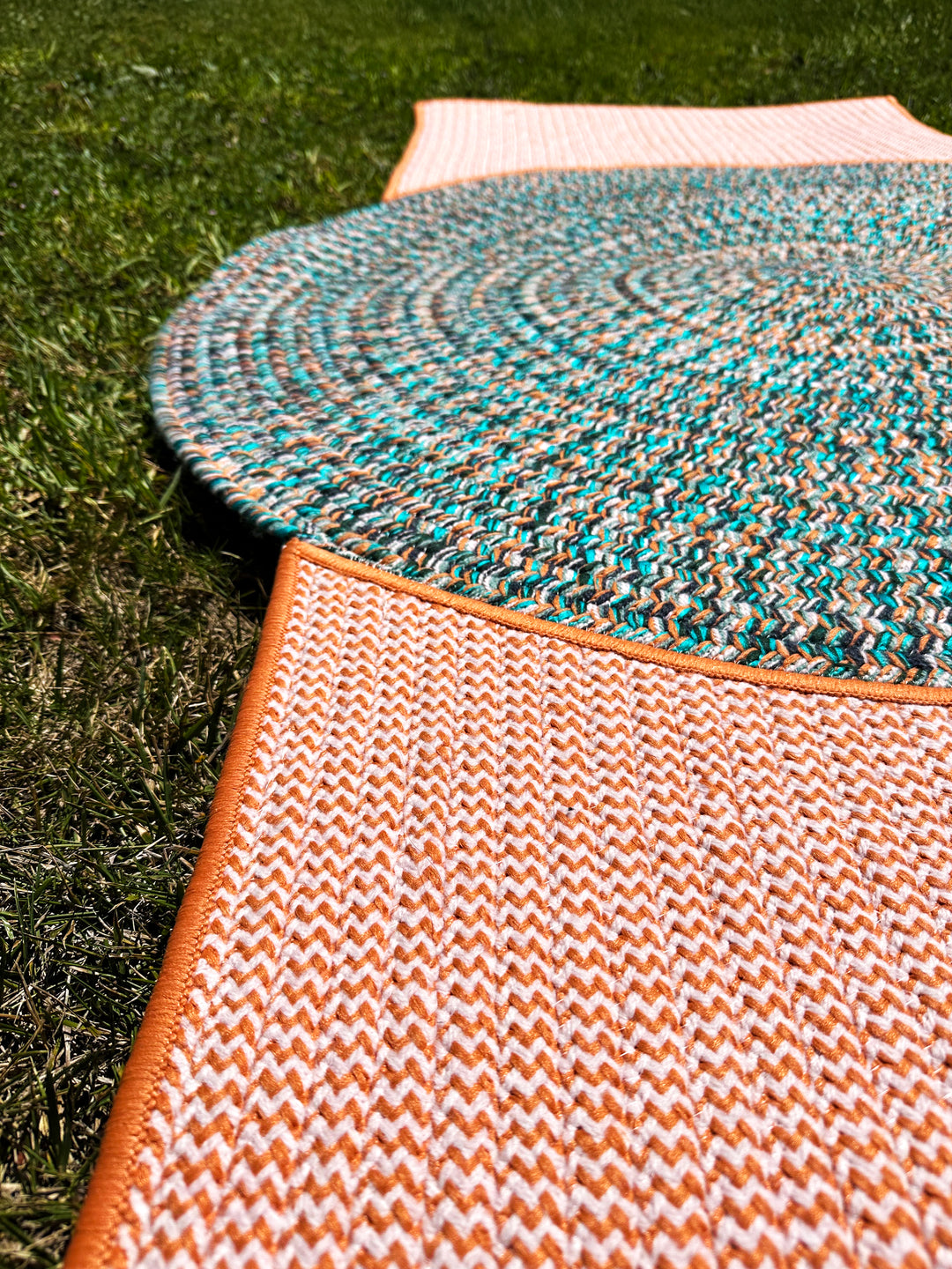 Yoga Round Rug Blissful Burst Yoga Stretch Rug – CadizXPLR