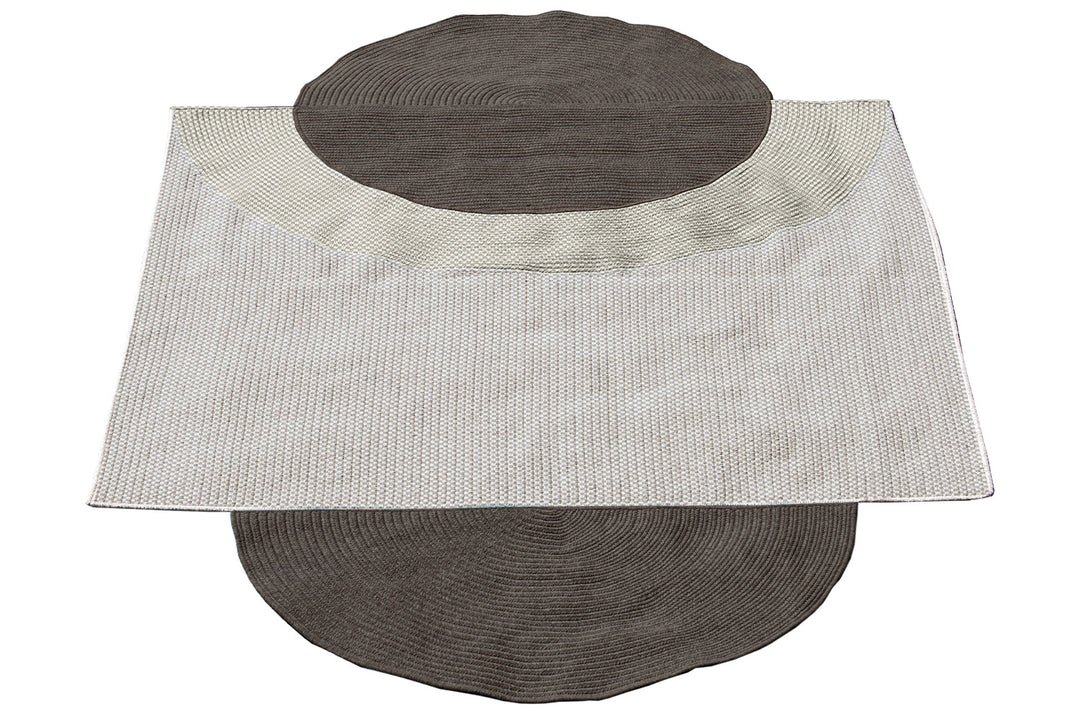 Navagio Wool Rug – Celestial Geometry Meets Earthly Texture