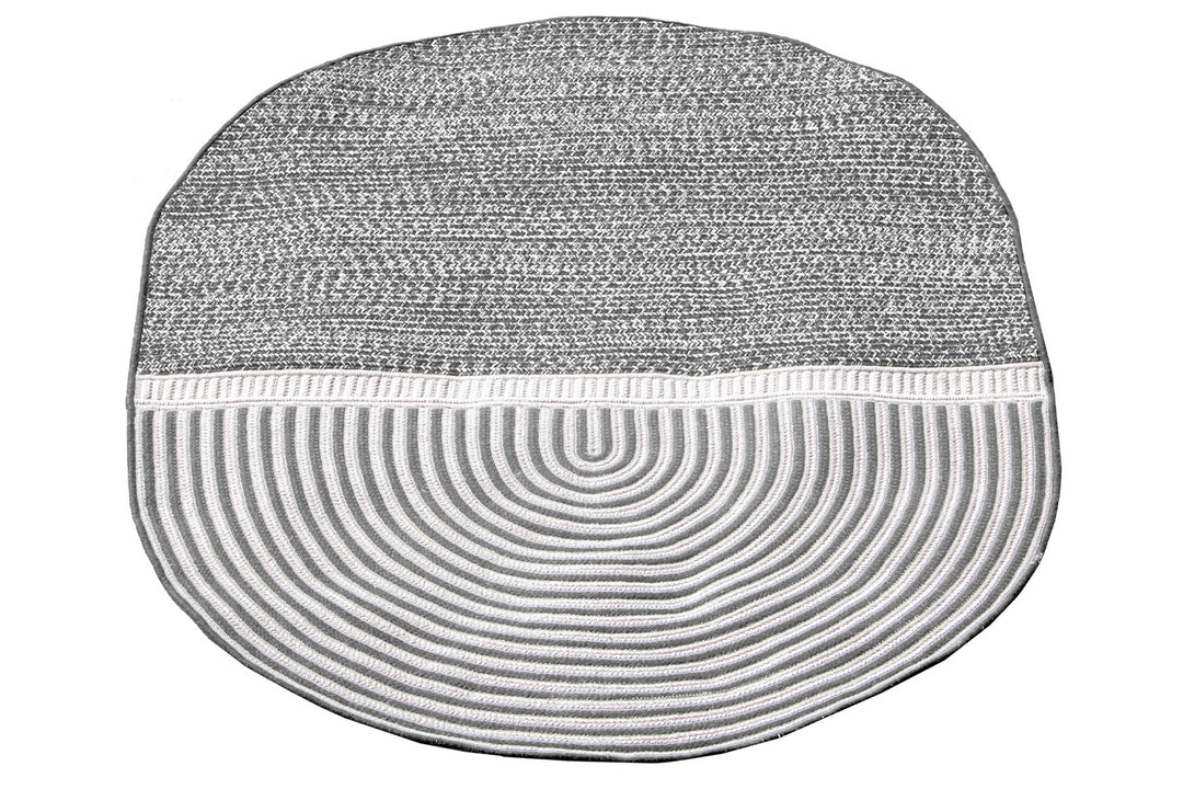 Railay Wool Rug – A Modern Twist on a Timeless Oval